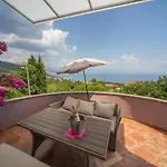Apartament Three Bedroom With Balcony