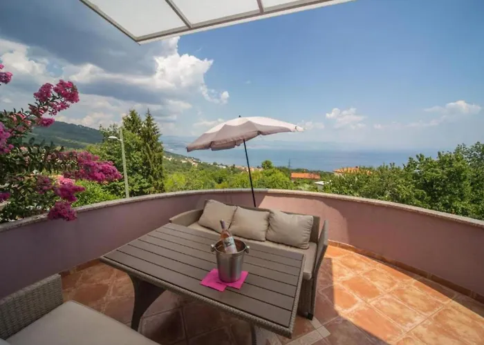 Apartment Three Bedroom With Balcony