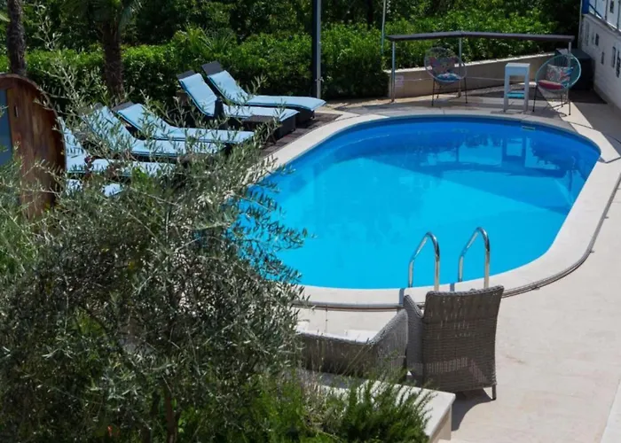 Three Bedroom With Balcony Apartment Opatija