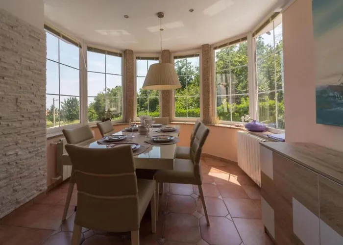 Three Bedroom With Balcony Opatija